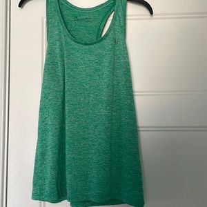 Size M UnderArmour heather green workout tank. Polyester/spandex blend